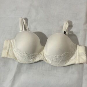 34B Victoria’s Secret White Bra